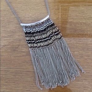 BRAND NEW SILVER NECKLACE - COLLIER